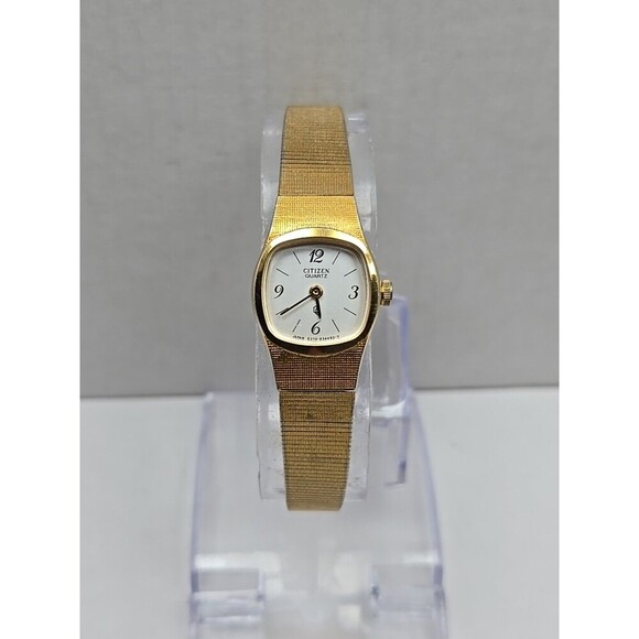 Womens Citizen Quartz Gold Toned Watch Classic Cushion New Battery Vintage Era - Picture 1 of 12